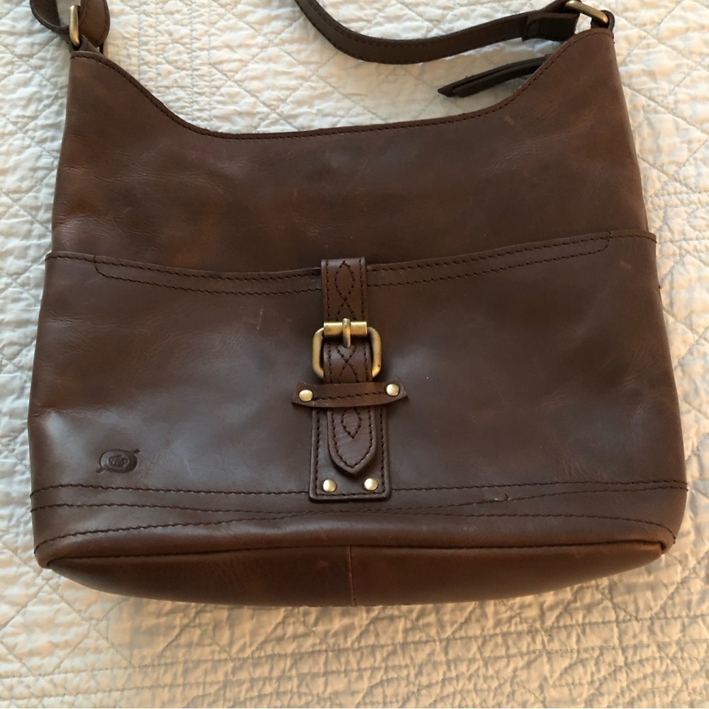 Born leather crossbody saddlebag. - Picture 2 of 6